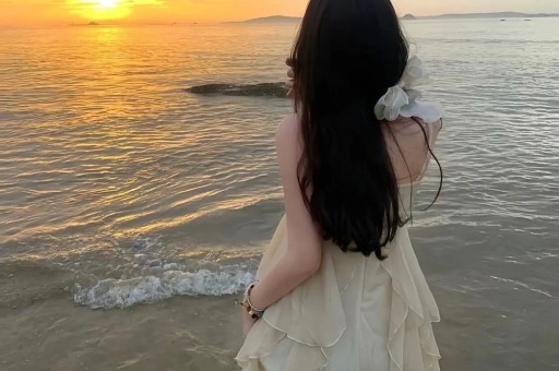 1天4个瓜！国外生子、女星恋情曝光、自曝怀双胎迪丽热巴最意外